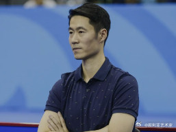 王励勤决定国乒封闭集训一个月王励勤的时代刚刚开始，亚运会是第一个大考，两年后的