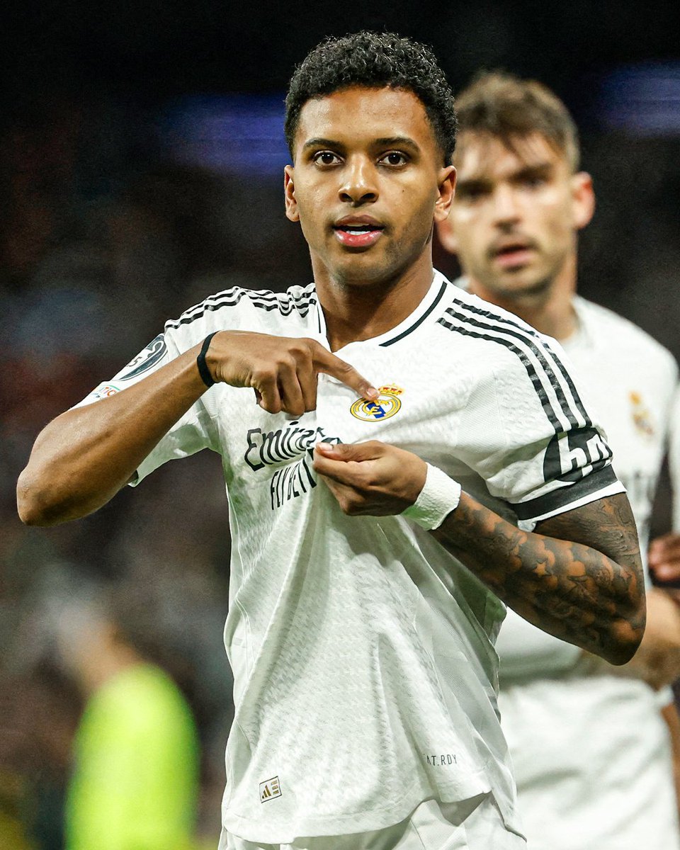 【阿斯报】皇马全力守护罗德里戈，并明确告知他：“你的未来还在这里。”现在更紧迫的