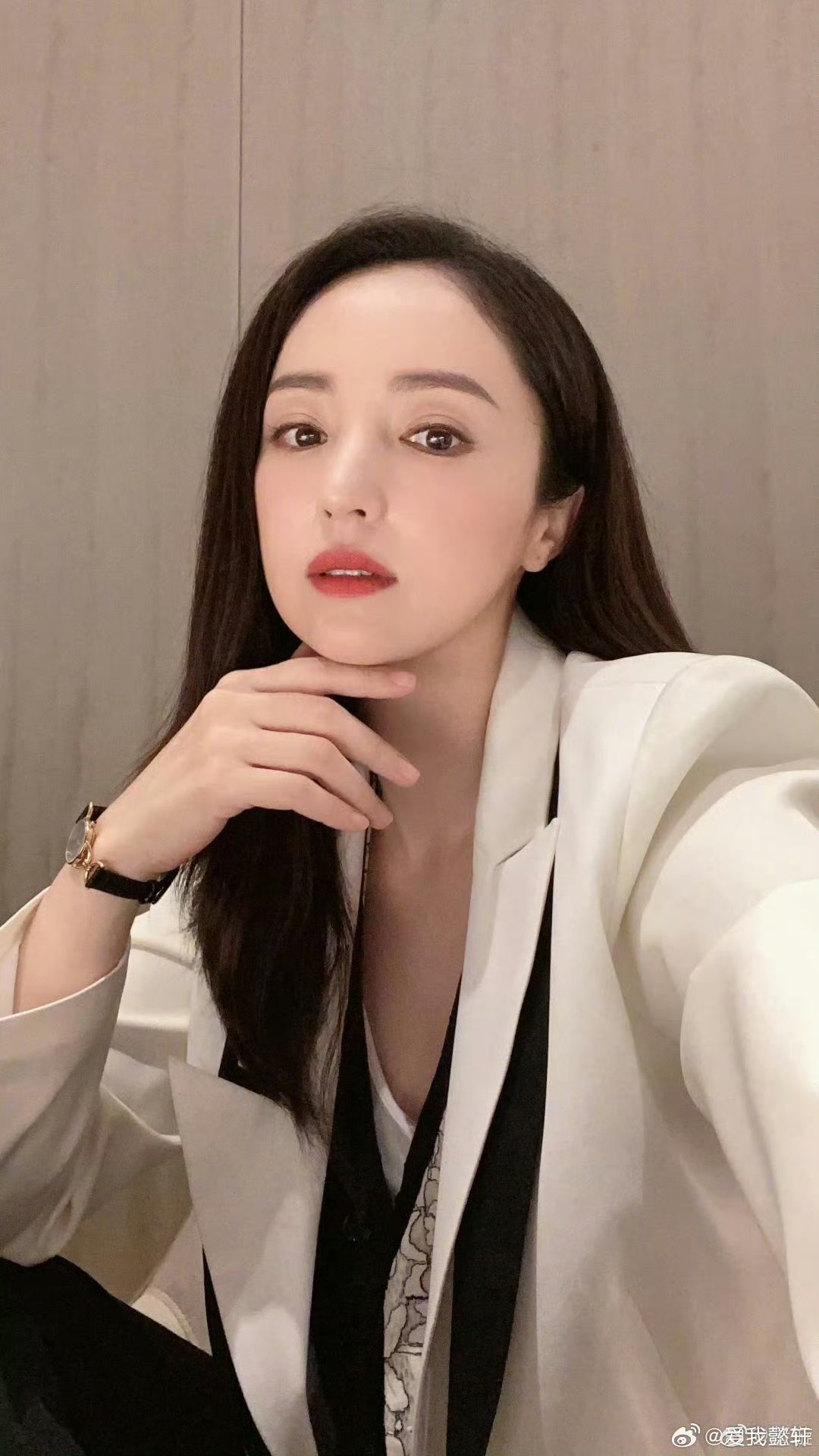 董璇换头像董璇头像换成与周也母女合照小酒窝不想看妈妈在剧里被打董璇这头像一换