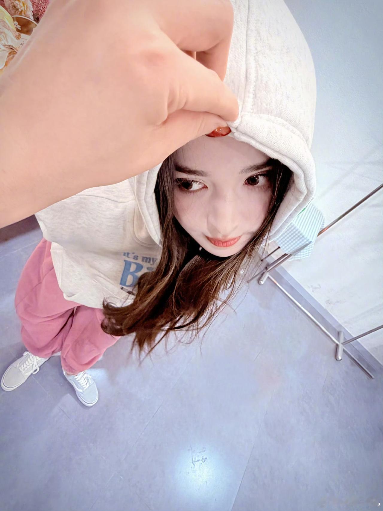 这个可爱小手办，我就收下了😘娱乐