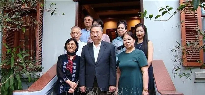 苏林给武元甲上香了我的天，越南那边出了件大事！苏林竟然去