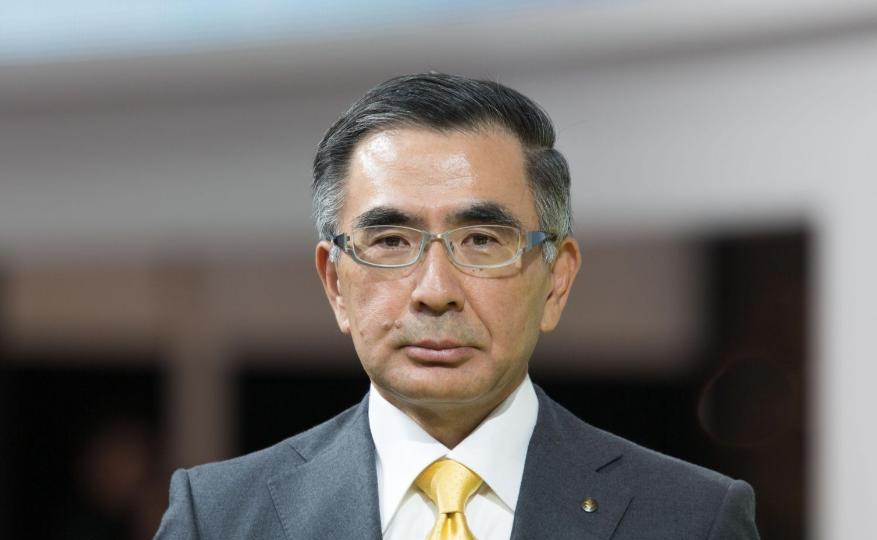铃木汽车宣布了！8月26日，日本铃木汽车社长铃木俊宏在印度古吉拉特邦的工厂里，
