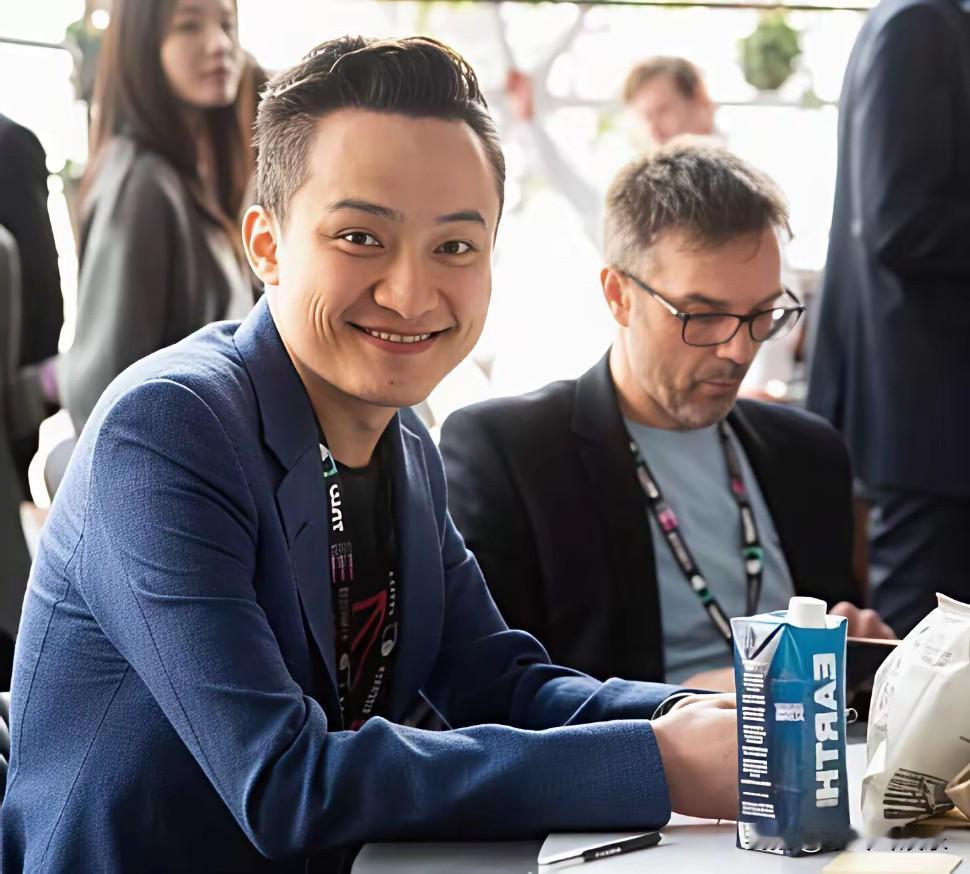 孙宇晨才是币圈最会搞营销的狠人吧，一般人还真玩不，他是90后北大出身