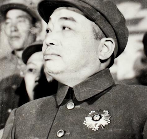 1967年原北京卫戍区司令员吴忠，上任后严厉训斥了一位副司令。这一