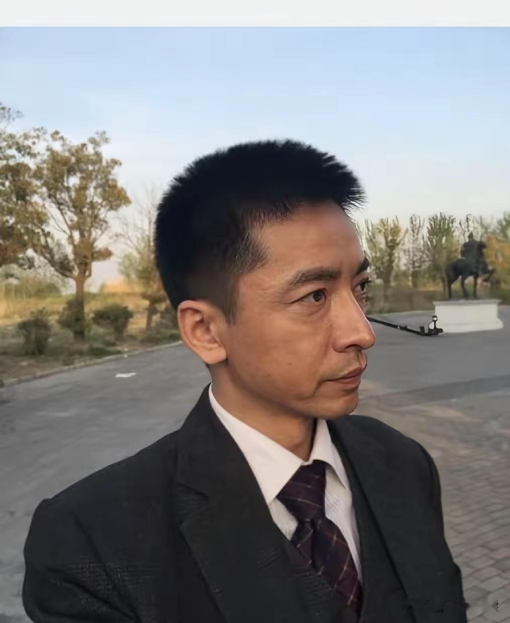 中戏表演系主任，王鑫主动自首，在这里面有个特别重要的细节，释放的信号比事件本