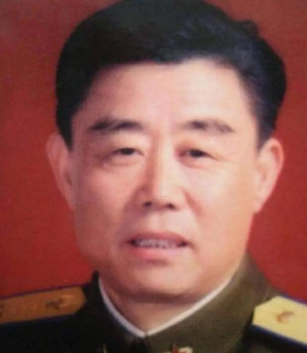 1968年，四架“美军战机”逼近我国导弹营驻地，营长陈辉亭连续7次抗命拒发导弹，