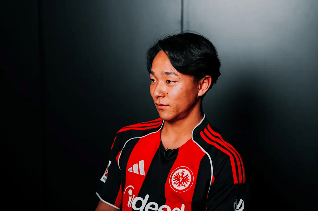 法兰克福官方: 19岁日本左后卫小杉启太从瑞超加盟, 1月到队