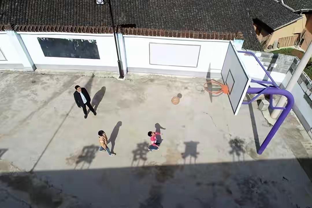 2026年中央一号文件定调乡村教育！保留并办好乡村小规模学校，这简单的话里，藏着