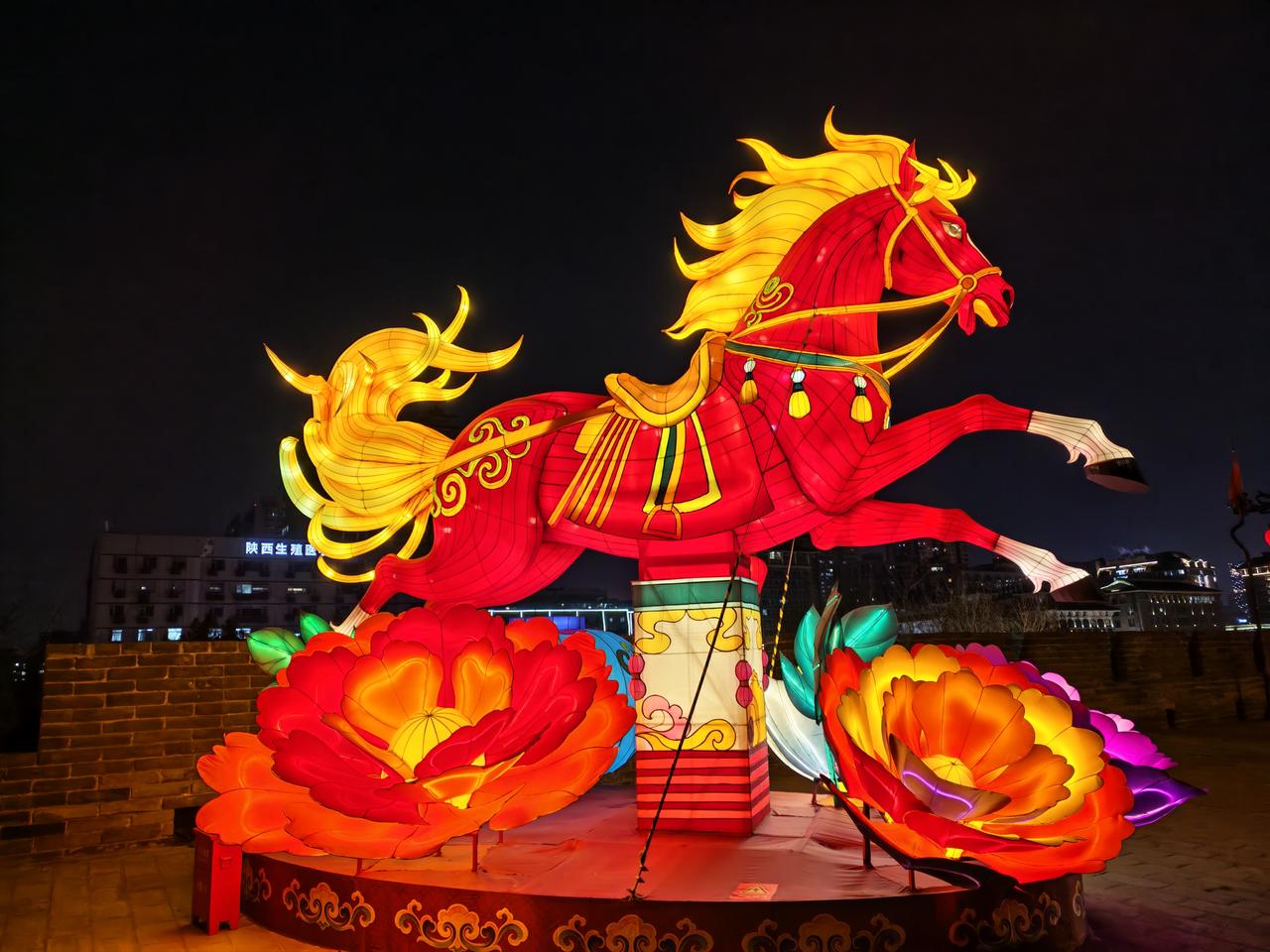 个人觉得还得是西安宜居。有三点理由，第一个交通便利，天下之中，米字型高铁网，米