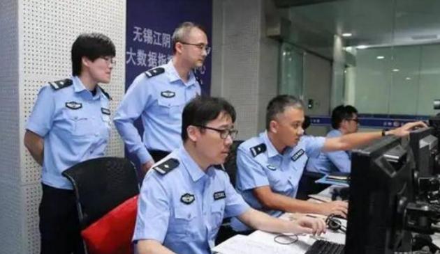2015年江苏刘先生在整理母亲遗物时，竟然发现一张600万元的存单，就在他兴高采