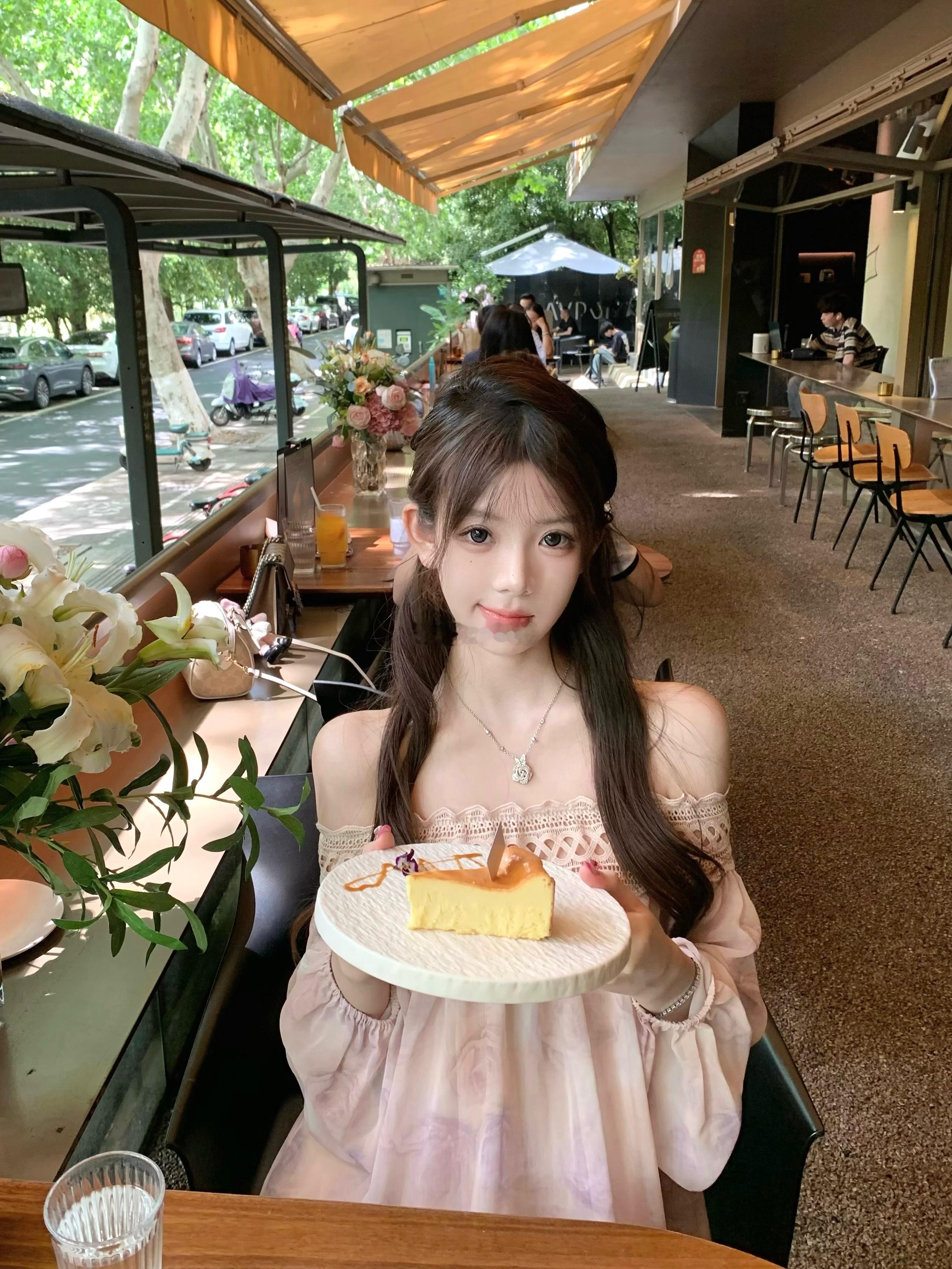 碎花好显白​​​