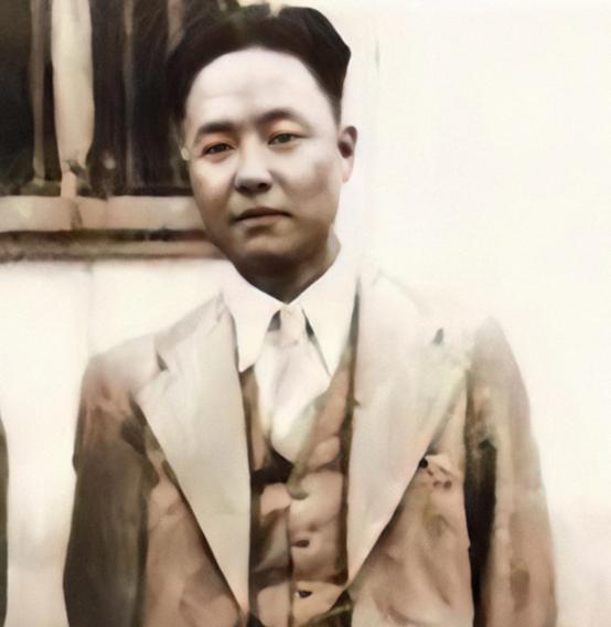 1943年9月，大汉奸李士群受到日本人邀请，前往府邸用餐，日本人端出一盘其夫人亲