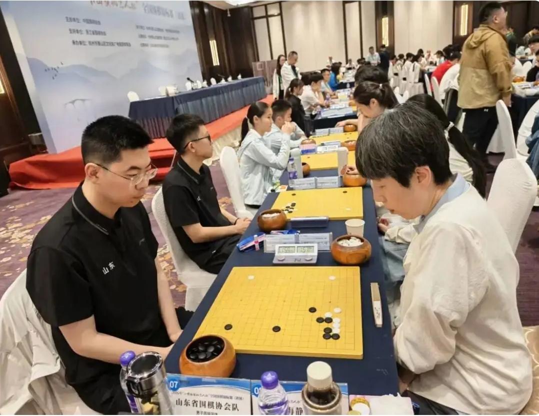 赛程过半~小明机器人杯全国围棋团体赛~三队领跑韩国LG杯世界大赛激战正酣国