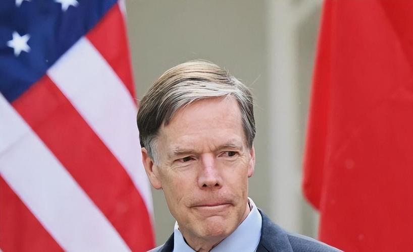 美国驻华大使公开说，现在的中国，比冷战时期苏联最鼎盛的年代还要强大，对美国的挑战