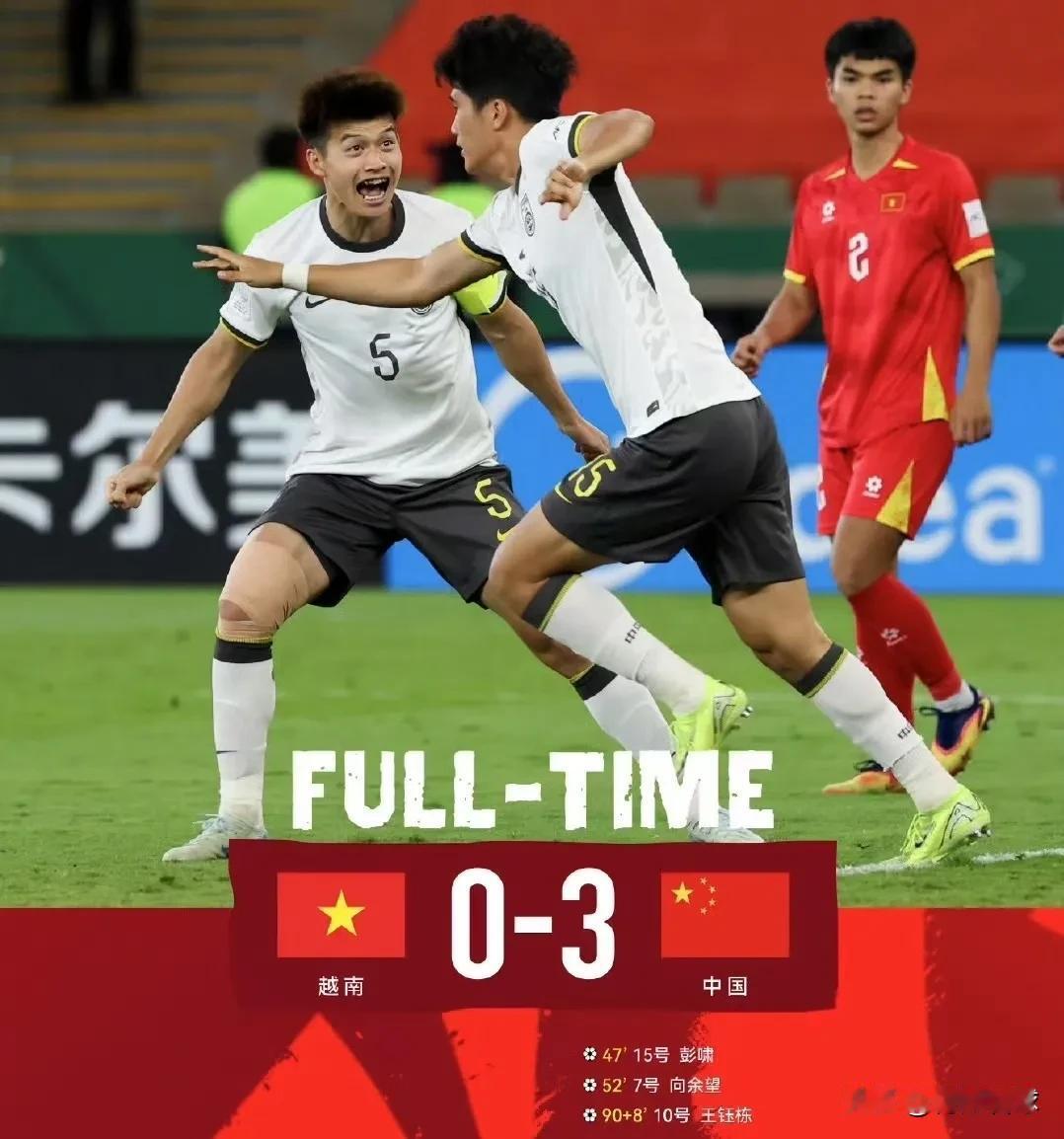 彭啸进攻风驰电掣，防守稳如泰山，山东球迷终于不用再羡慕申花有朱辰杰和蒋圣龙了。