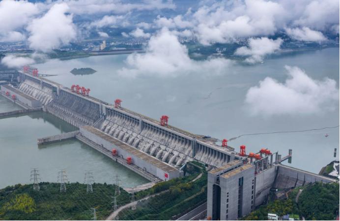 日本很多人说开战先炸三峡，这招绝对能让中国服软。 不得不说日本的观察确实很精