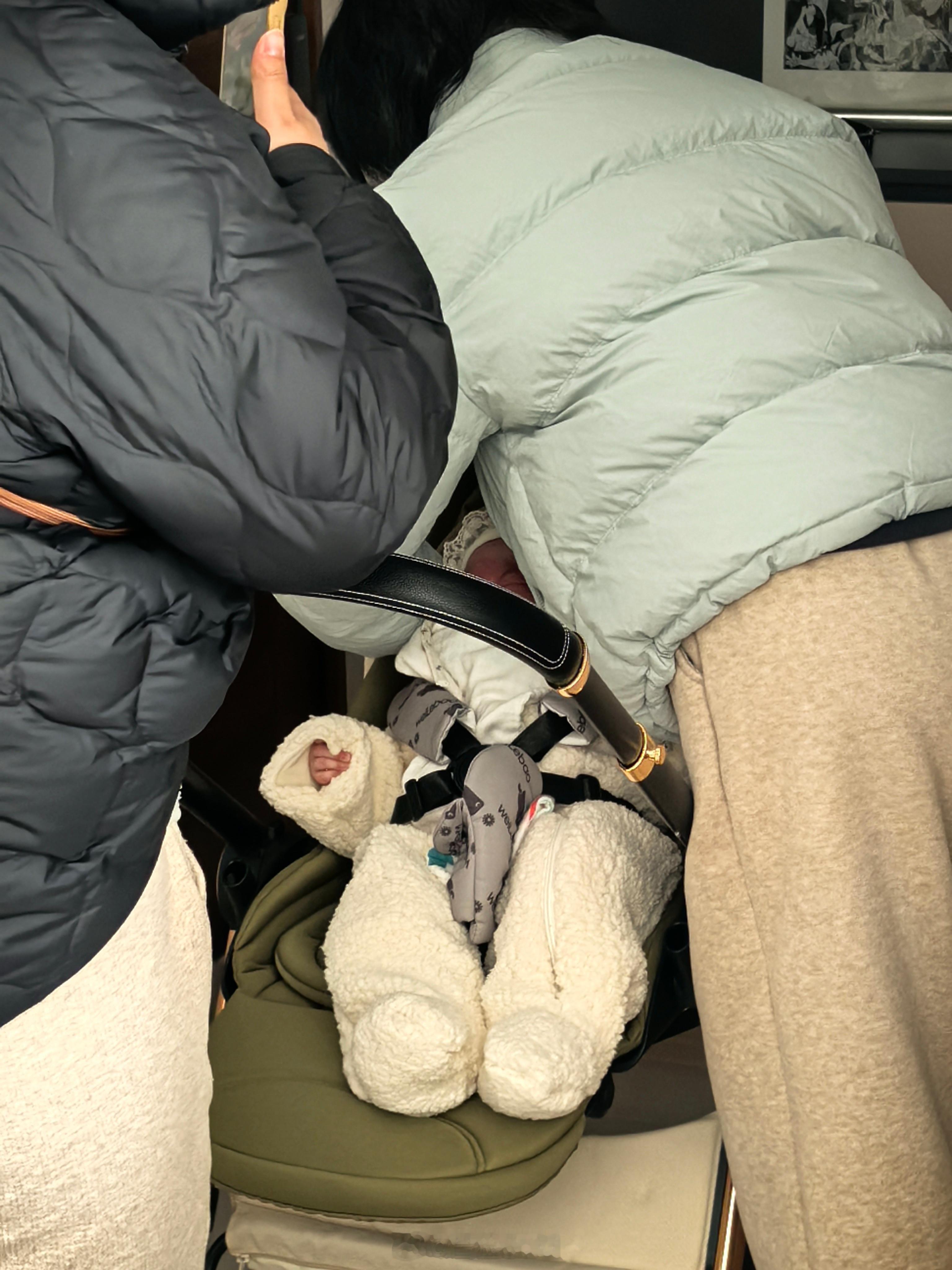 假期带侄女，养娃太不容易了