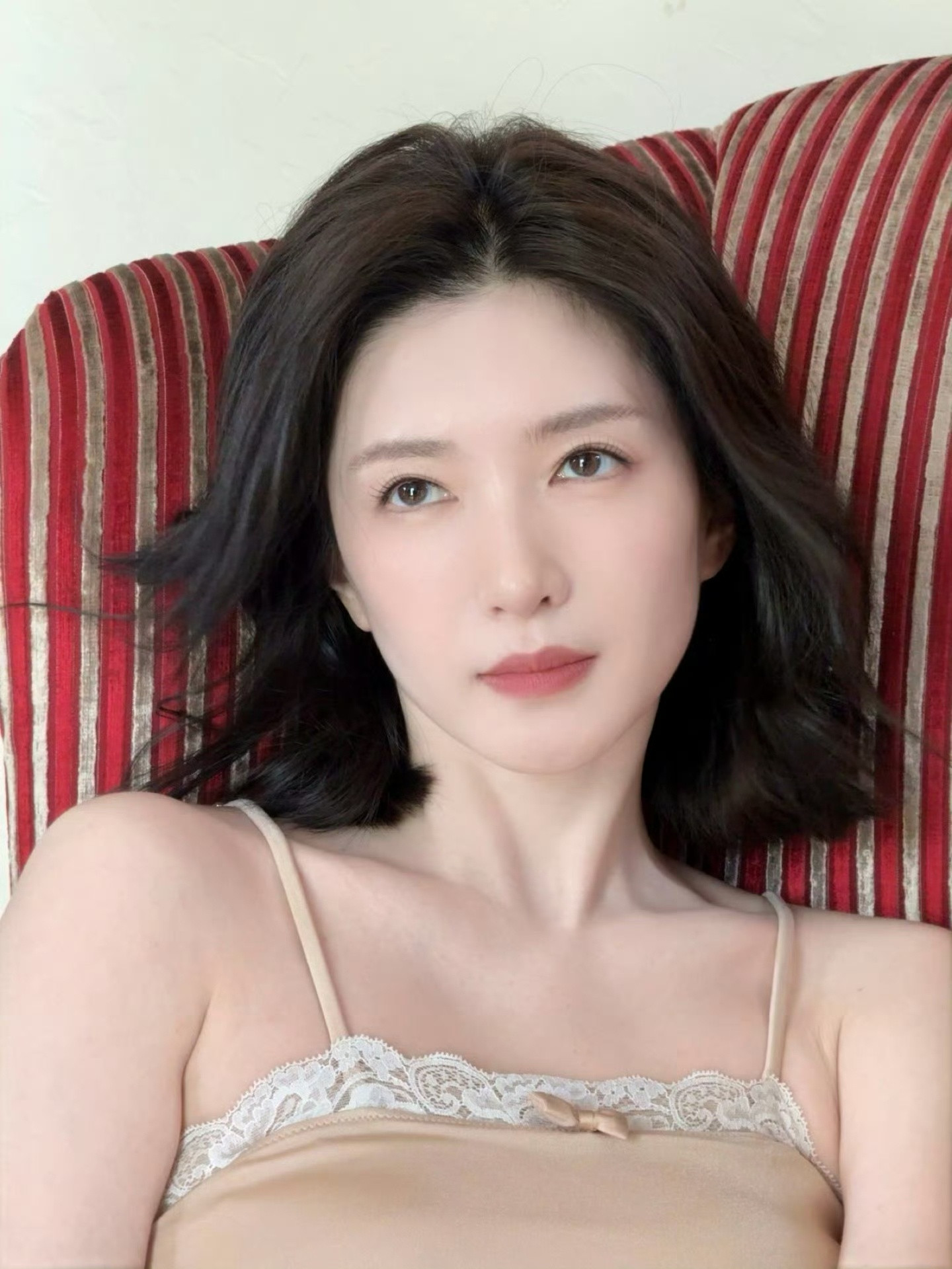 江疏影准备好和我一起剪短发了吗江疏影短发的各种样子，准备好夏天和我一起剪短发了