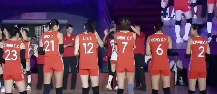 中国女排再现全能型六边形战士，比李盈莹更全面，比张常宁更泼辣，身穿2号球衣，妥妥