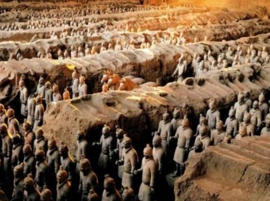 1996年，中德两国专家联手对秦始皇陵进行了一次核磁扫描，扫描结果令人震惊！秦始