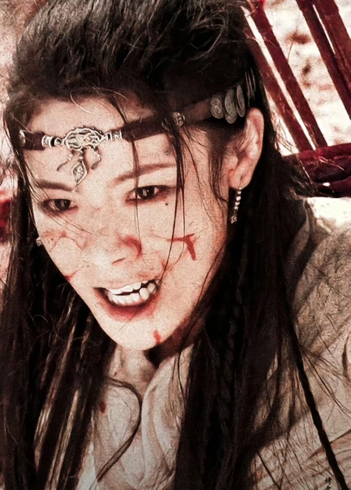 她一开口，整个电影院都炸了！你绝对想不到，陈丽君为《镖人》配音，不是什么小打小