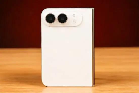 史上最贵iPhone要来了！传iPhoneUltra（首款折叠屏）9月10日