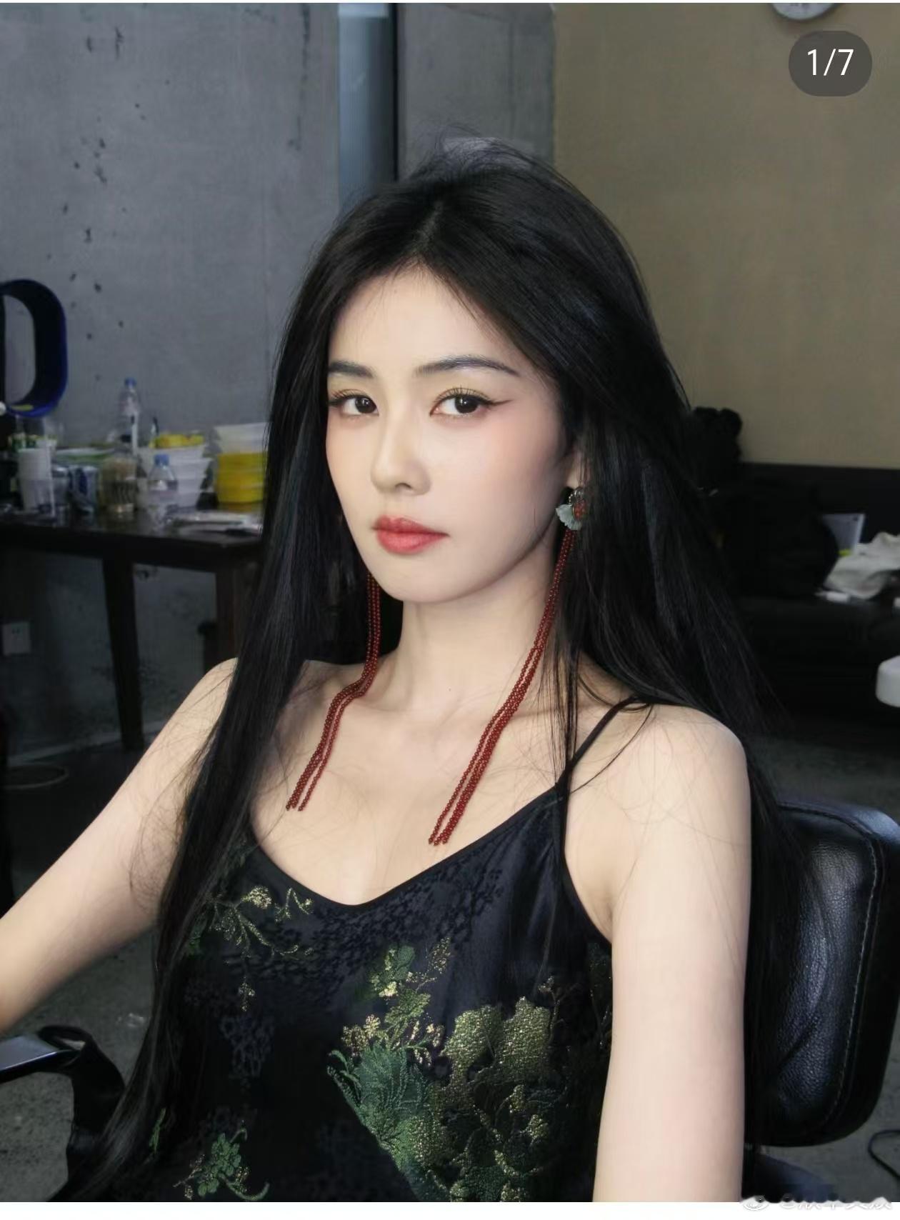 白鹿掉落美丽库存白鹿祝大家节日快乐白鹿掉落美丽库存，不错不错，[开学季