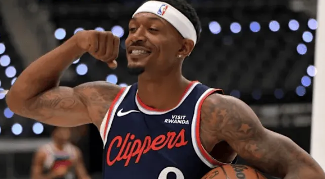 NBA常规赛，快船102-115不敌太阳。本场比赛，布拉德利-比尔首发登场19