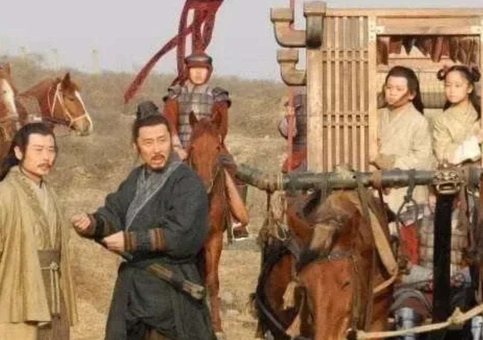 刘邦当了皇帝后杀了他的恩人丁公，在后来史学界引起巨大的争议。一派认为，如果当