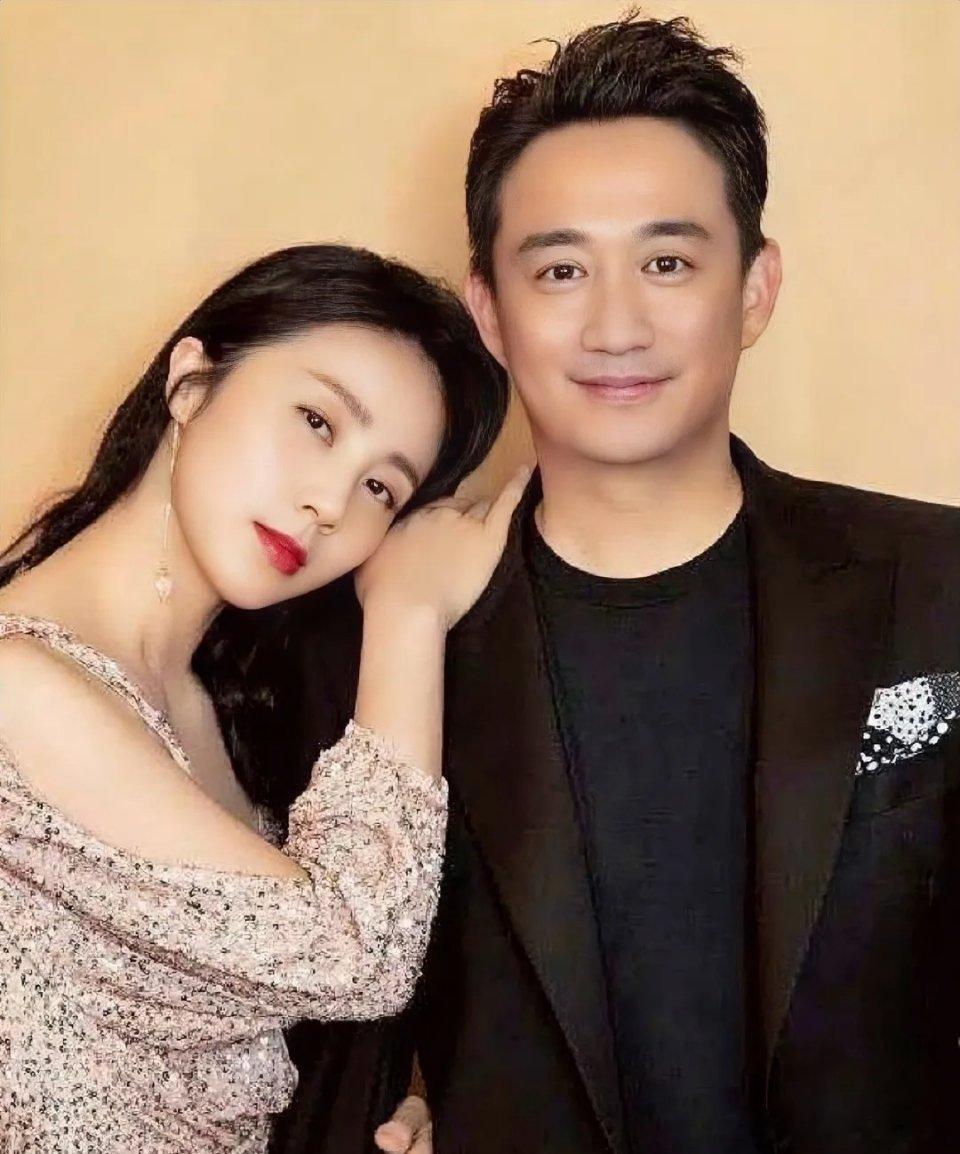 娱乐圈最幸福的不是邓超也不是刚生了二胎的包贝尔，而是八面玲珑的黄磊吧今天他带着三