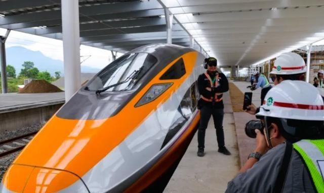 11年前，墨西哥不讲信用撕毁中国300亿高铁订单，2.7亿违约金只愿赔810万，