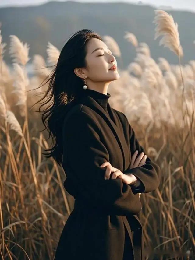 中年女人的软肋就这3个，找对方法，她主动粘着你中年女人历经岁月沉淀，不缺甜