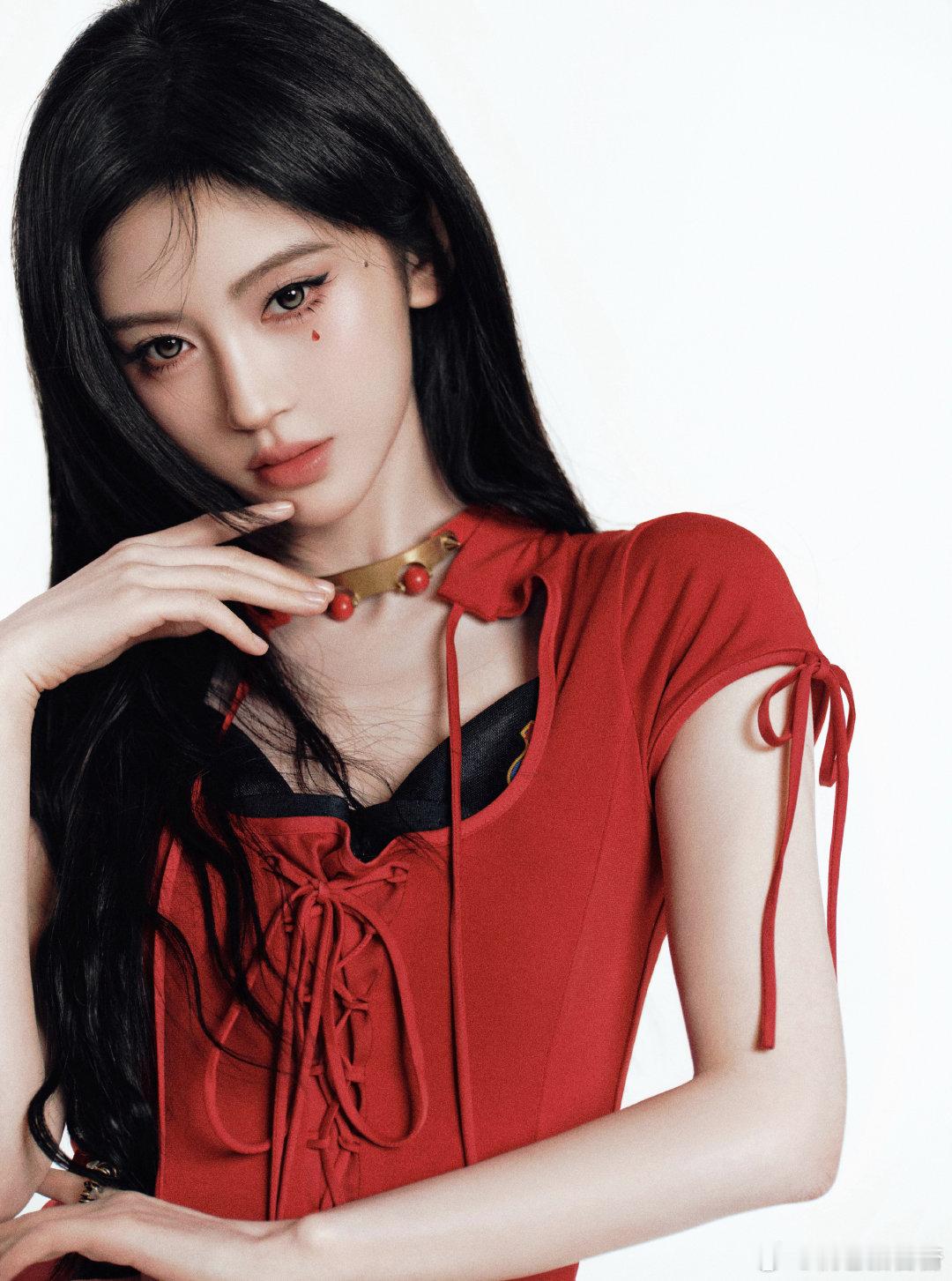 jjt鞠婧祎万花世界jjy鞠婧祎苏绿夏可爱的小镜头𐙚˙⋆.˚