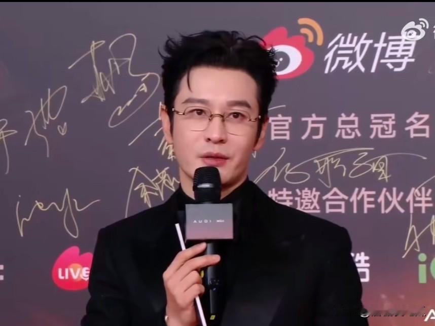 赵丽颖也有点虚不是说自己演技不行而是拍《造城者》的时候黄晓明口碑好好的，没拍