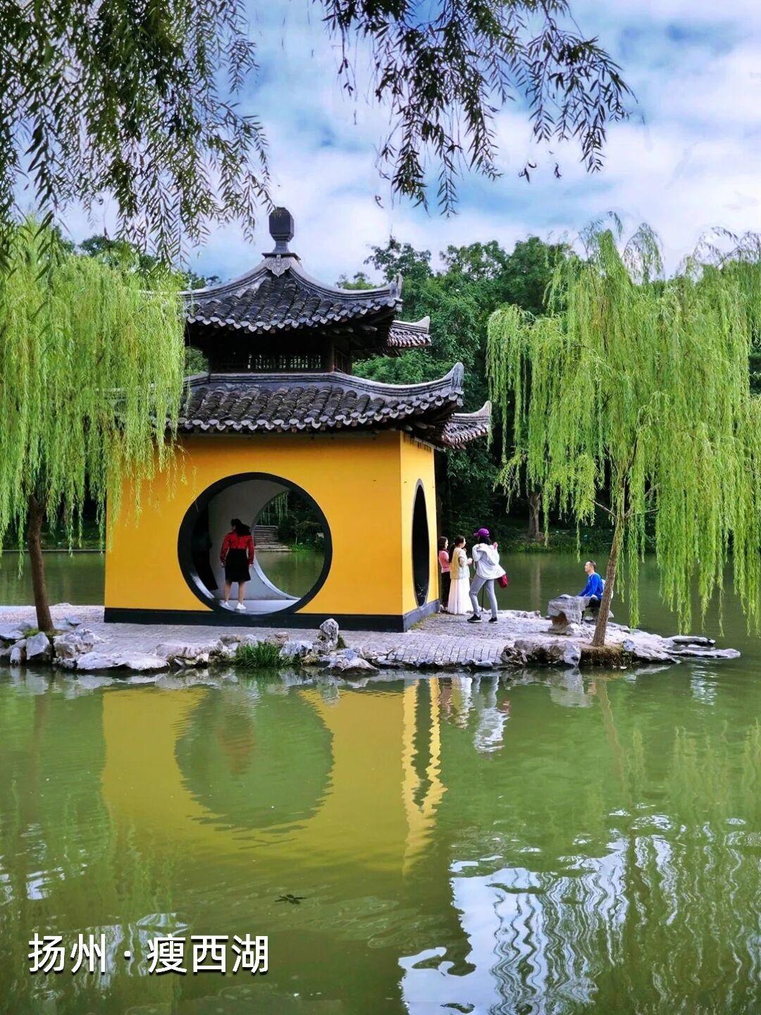 |三月下江南，把春天过慢一点“烟花三月下扬州”是李白的浪漫，而真正的江南春天