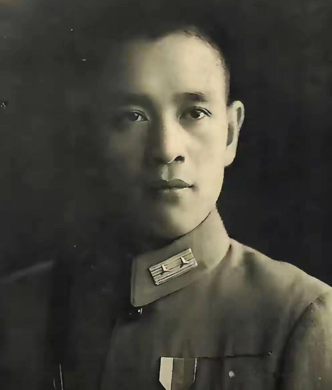 黄埔一期生高寿群体以实岁90岁为基准，按寿命从高到低），共14人（含大