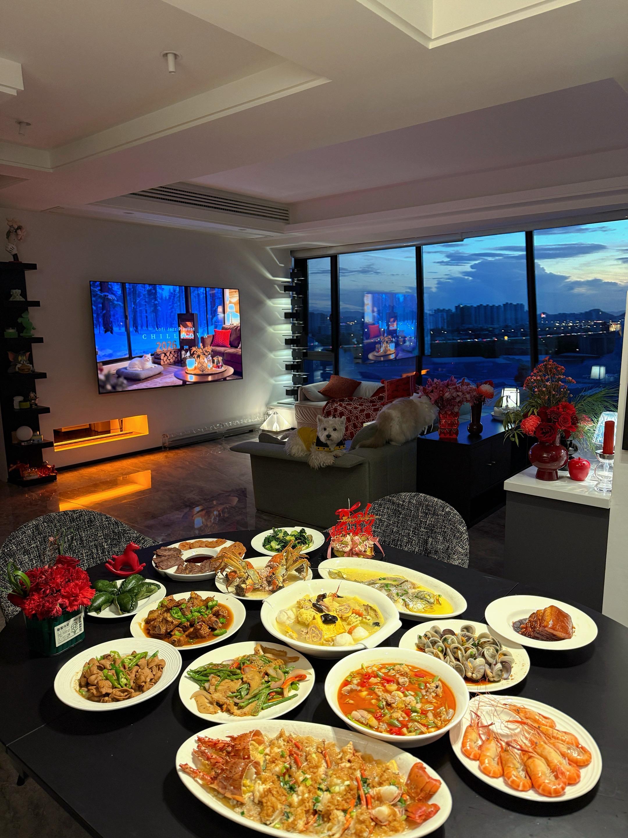 新春家宴｜一起下厨做年味。今天与家人一起准备了家宴， 马上春节了，年夜...