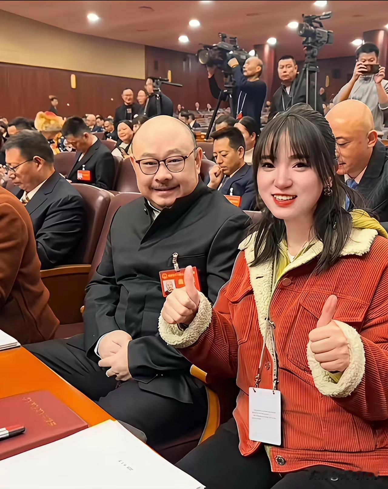 刀郎老师是我最佩服的音乐人，除了佩服他卓越的音乐才华外，他的为人处事也是非常让人