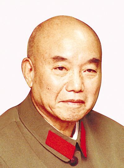 39年，萧克不顾反对处决一司令员，不料宋时轮、邓华相继弃他而去。这件事在当时