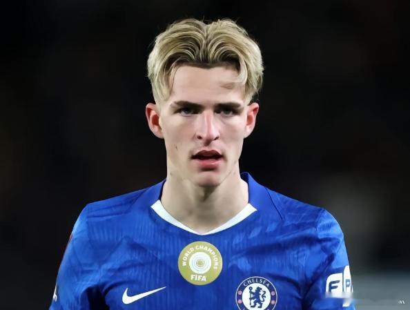 兰帕德：考文垂不是靠资金砸出来的球队，转会传闻不必当真兰帕德否认了考文垂计划租借