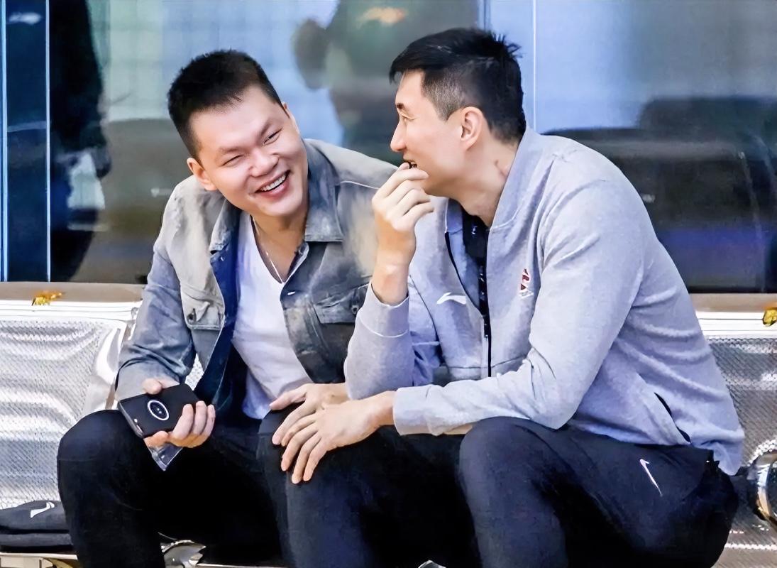 杜锋：朱总，这球队想进前四估计有点悬啊？？？这上海队对阵北京队直接轮休大外援啦！