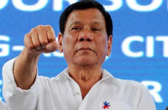 “要是中国愿意，菲律宾可以成为中国的一个省！”2018年菲律宾前总统杜特尔特公开