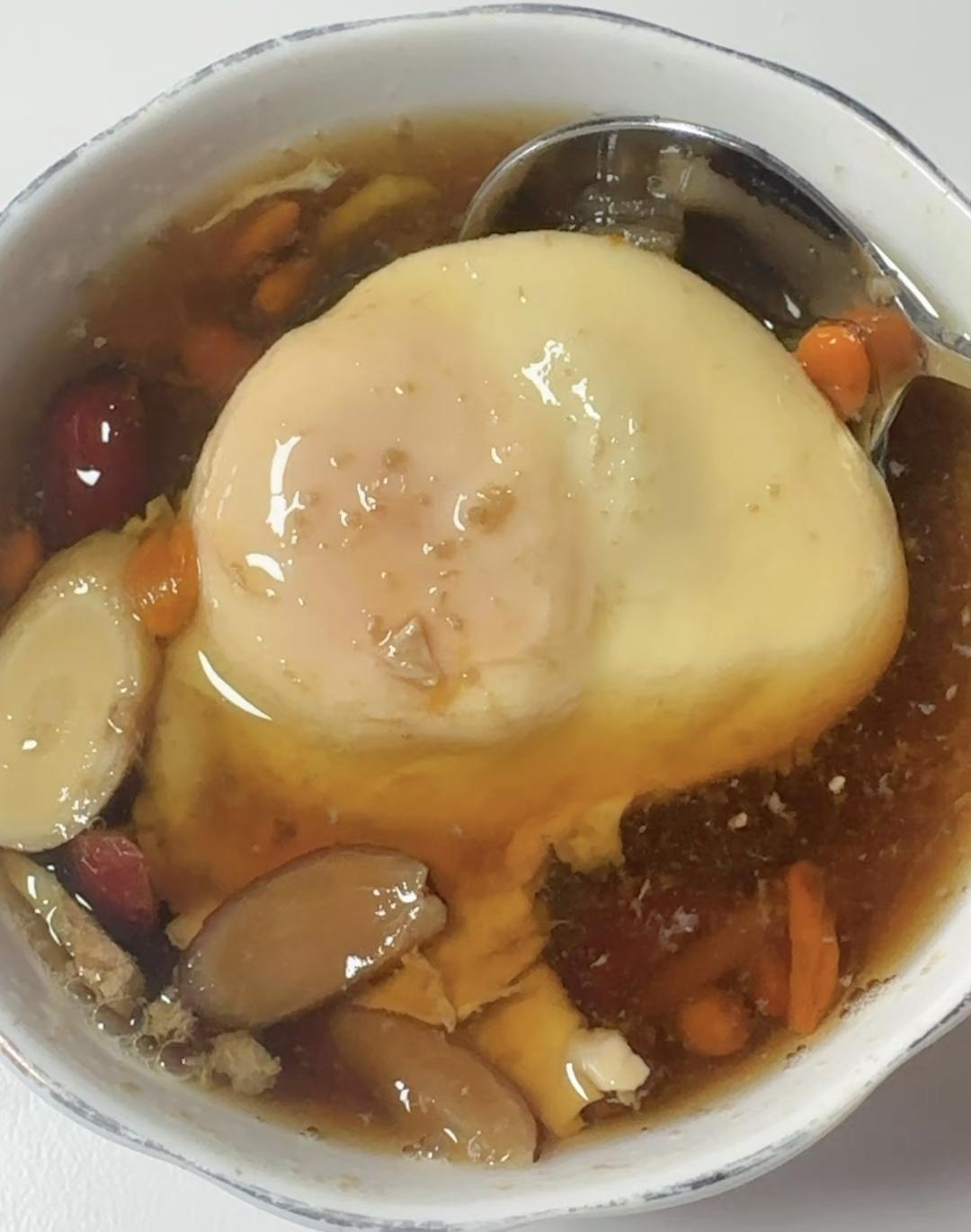 今天520，一早上起来老公就对我说了句:今天没钱给你发红包噢！我回了他:我不需