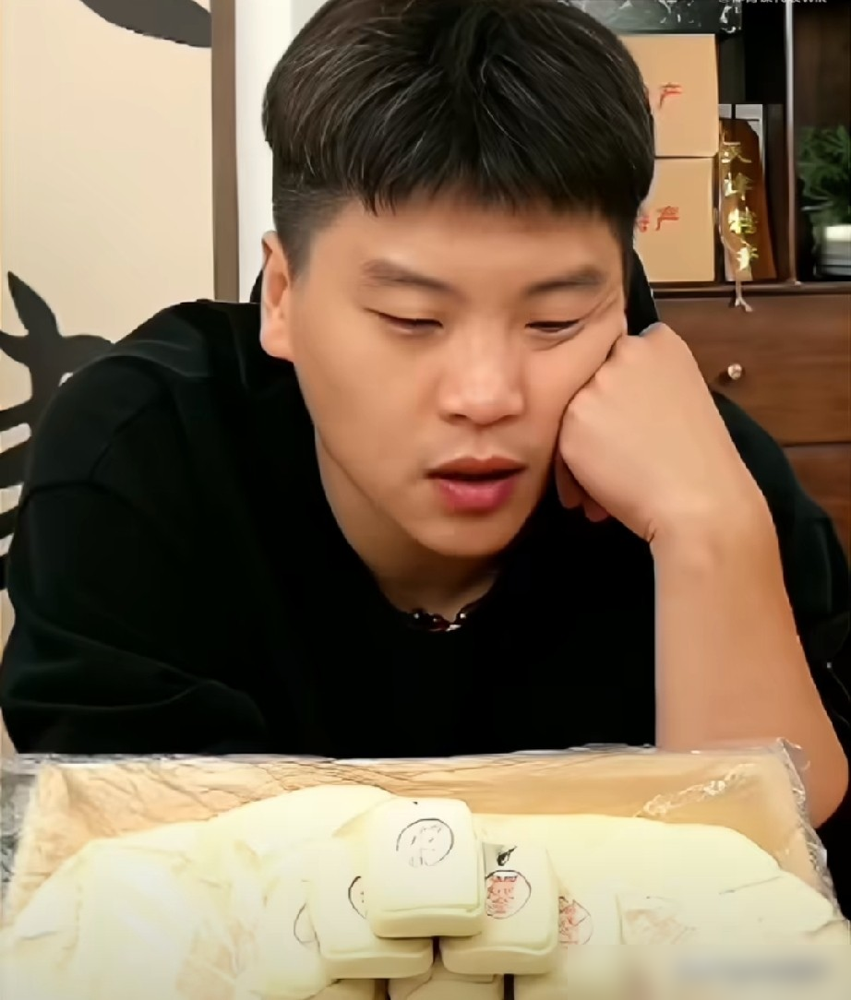 郝帅分析三剑客的特点太全面了，不得不说，郝帅真的太专业了。郝帅说：马龙打球的特点就是全面，灵活又聪明