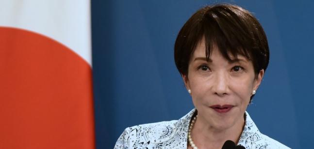 忍不住了！日本前外务省副大臣表示，G7国家中，只有日本因疏远中国，正走向被孤立。