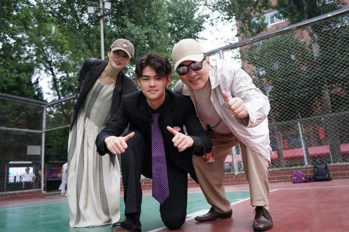 蒋勤勤还是好看的