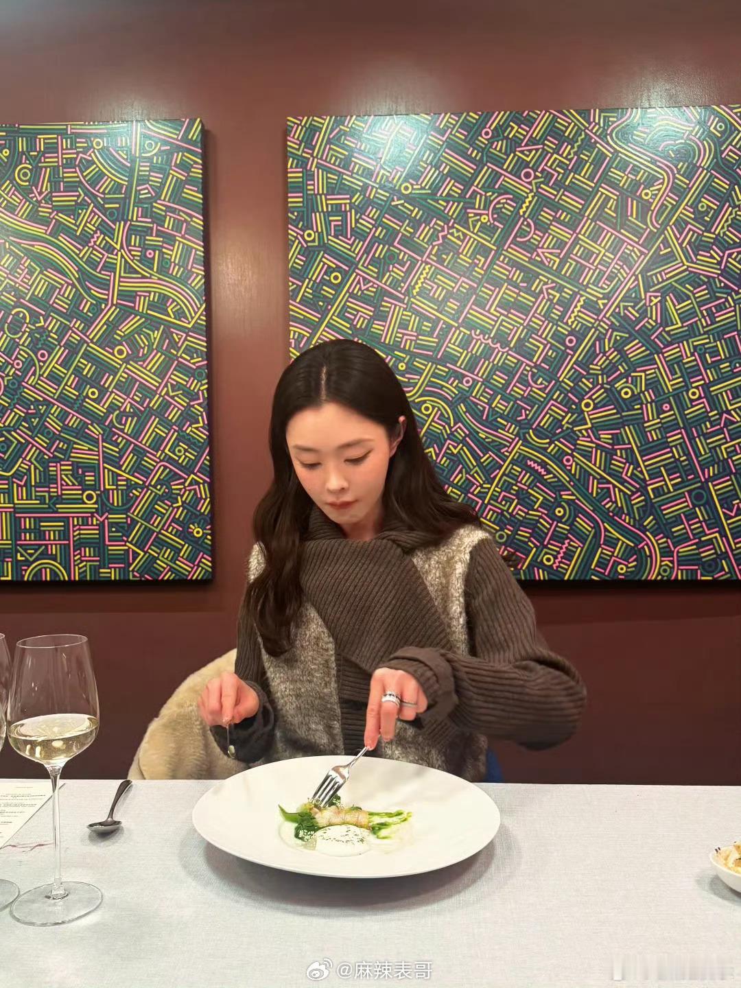 宋轶和白敬亭这个事，我说一下自己的想法两个人前段时间都说分手了，但双方都没有出面