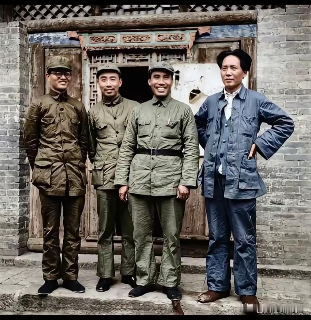 三万红军身陷绝境，四渡赤水逆天翻盘！一首《娄山关》道尽革命生死转折提起四渡