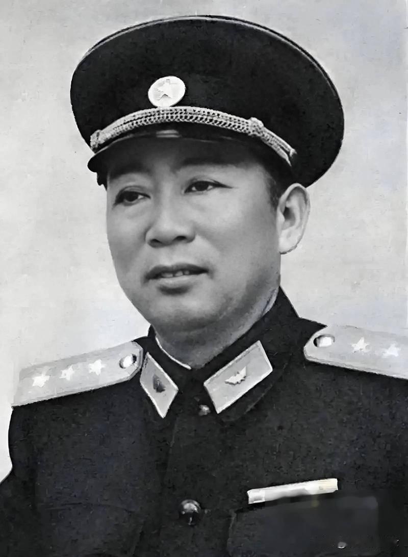 1947年东北战场怪事！主力师长主动请调后方，刘亚楼挽留都拦不住解放战争的