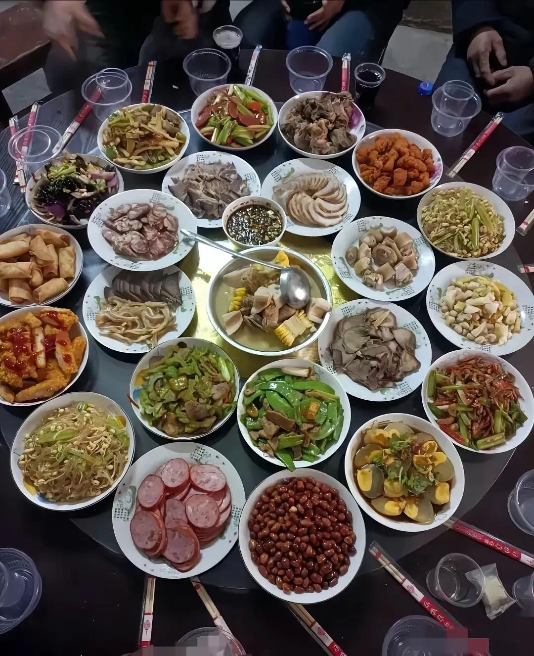 大家看这桌菜是南方还是北方？[捂脸哭]